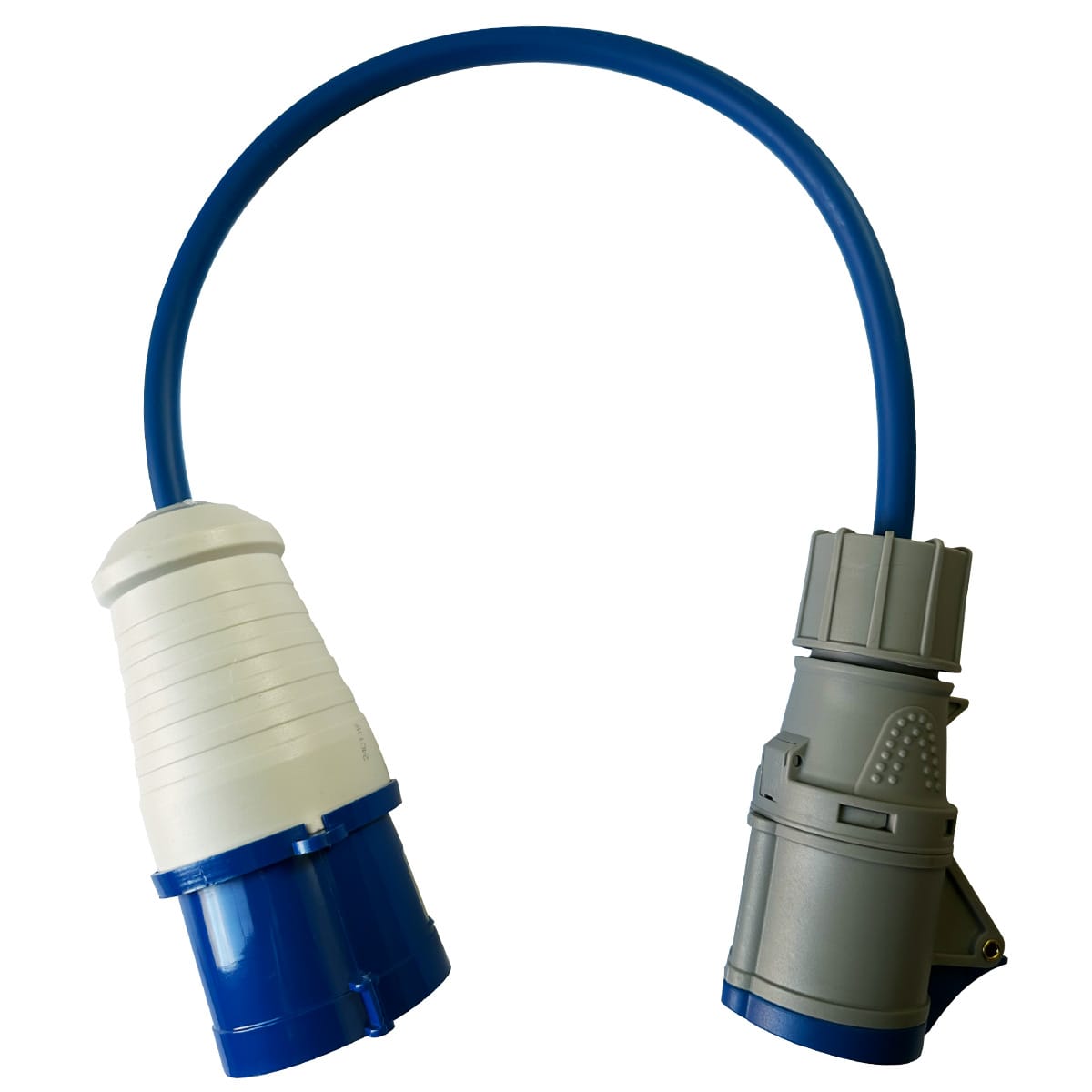 The 32A to 16A generator fly lead connects your Shadow, GVS-36, Predator or Phantom Gutter vacuum to any of the Champion 5500w or 8000w generators.