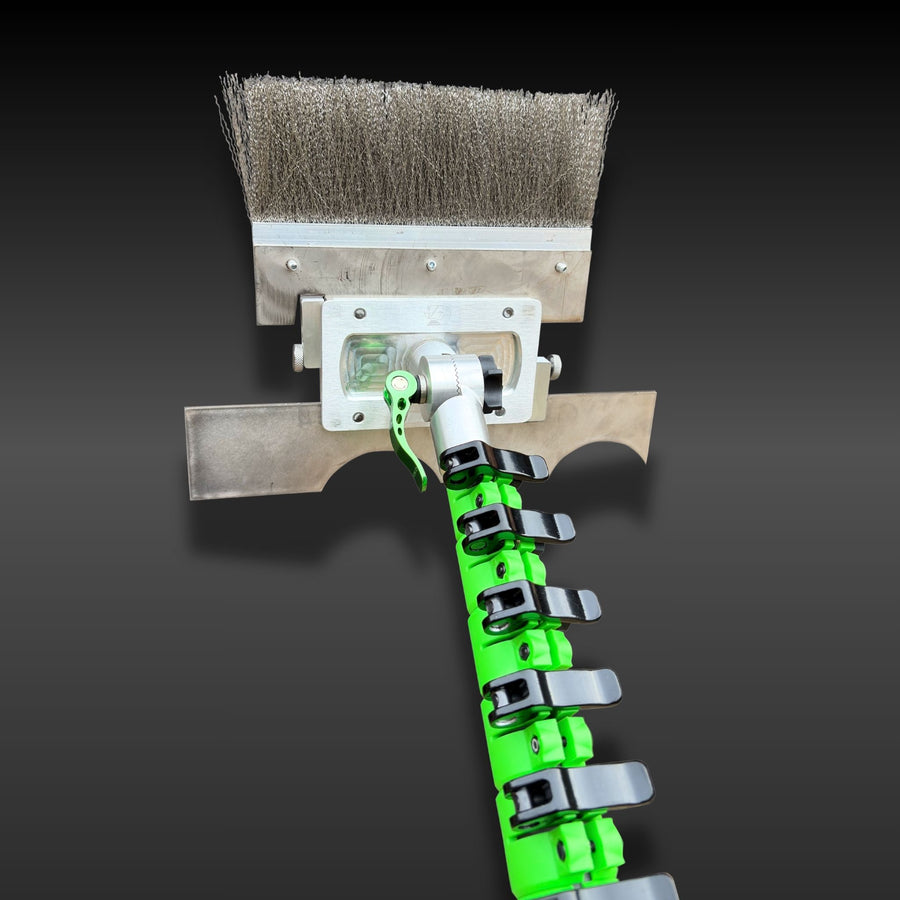 GVS Pro pole with double head, featuring a medium wire brush and roof scraping blade