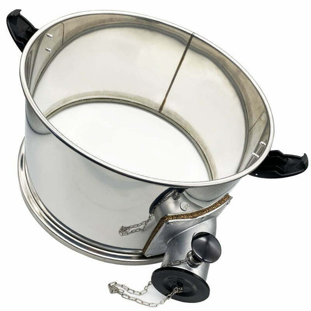 Expand your Predator drum capacity to 110L with the Predator Extender Ring, enhancing your cleaning capabilities significantly.
