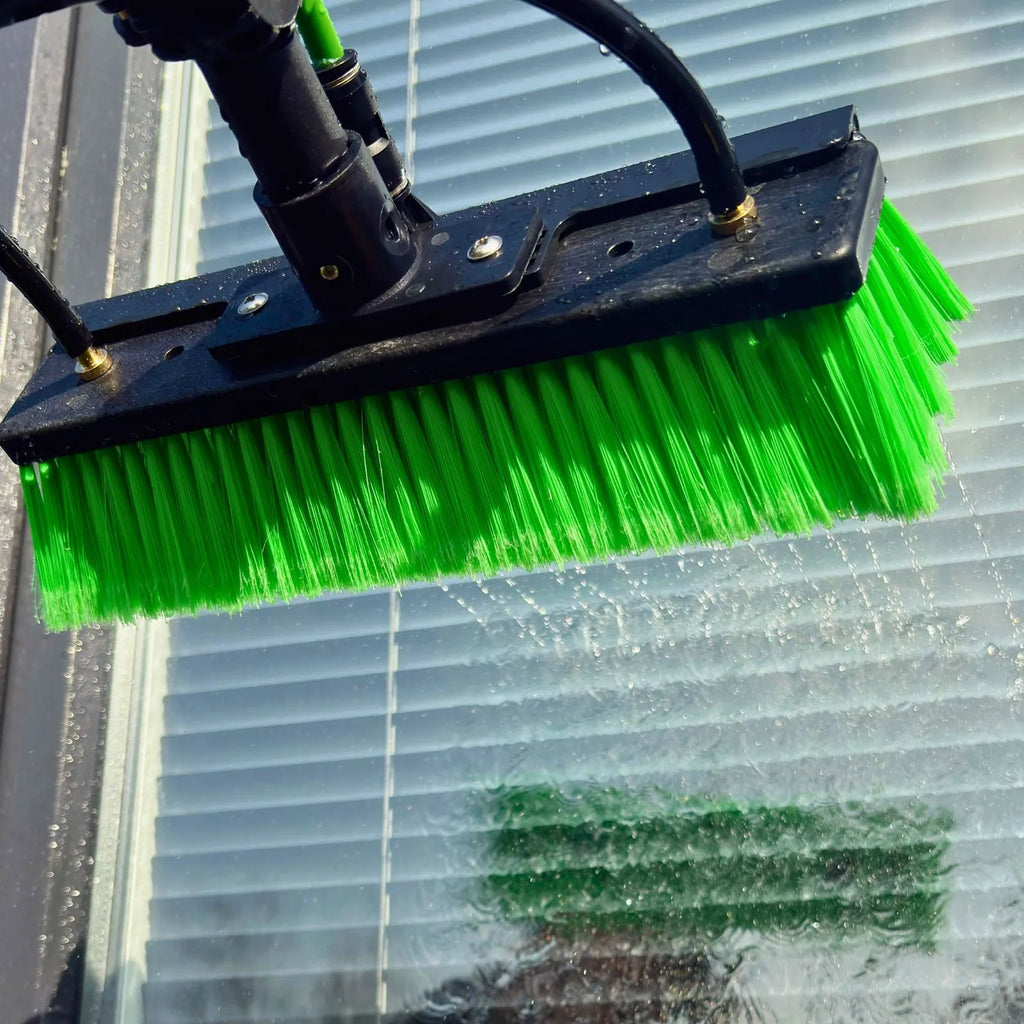 14 jet GVS rinse bar attached to GVS brush